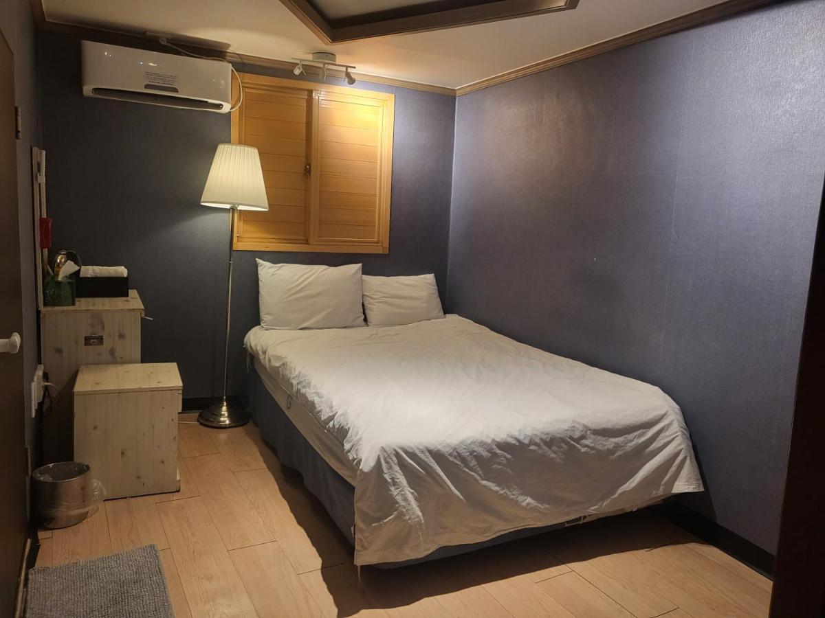 G Mini Hotel Dongdaemun Séoul Extérieur photo